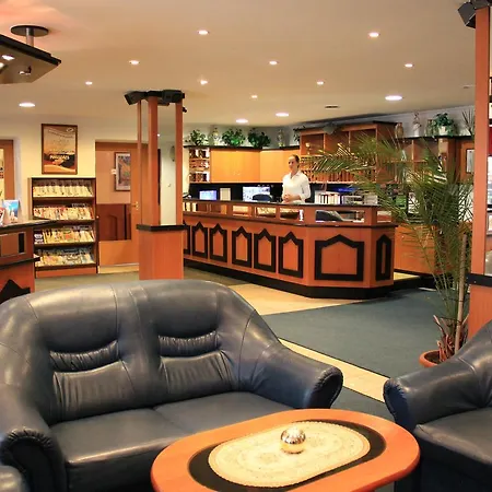 Hotel Ozd *