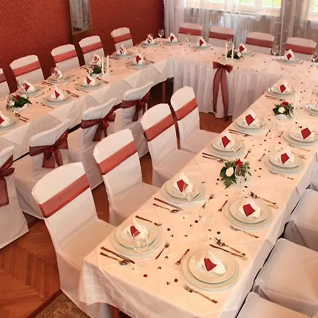Hotel Ozd *