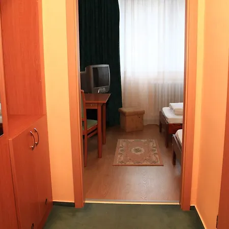 Hotel Ozd Ozd