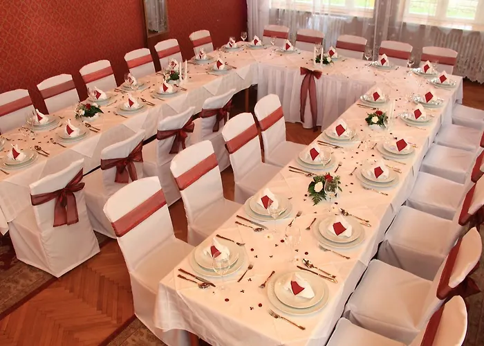 Hotel Ozd *