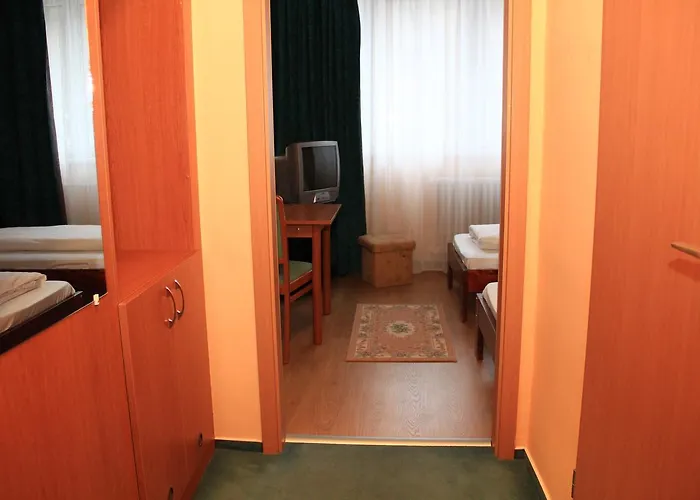 Hotel Ozd Ozd